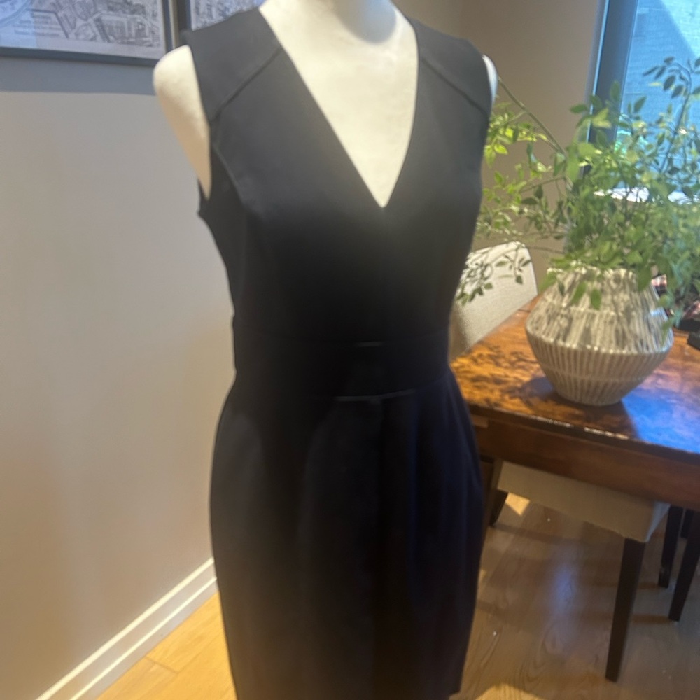 Classic Banana Republic sleeveless navy shirt dress